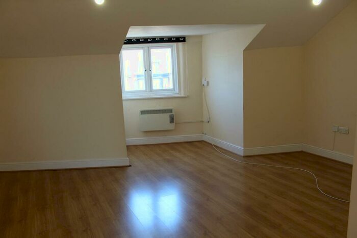 1 Bedroom Maisonette To Rent In B, London Road, Portsmouth, PO2
