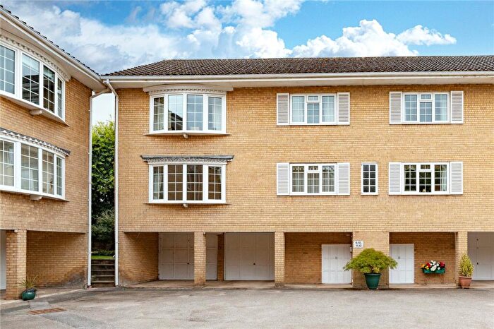 2 Bedroom Apartment For Sale In Leconfield Court, Wetherby, West Yorkshire, LS22