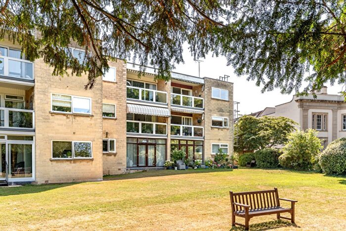 2 Bedroom Flat For Sale In Marshfield Park, Cleeve Wood Road, Bristol, Gloucestershire, BS16
