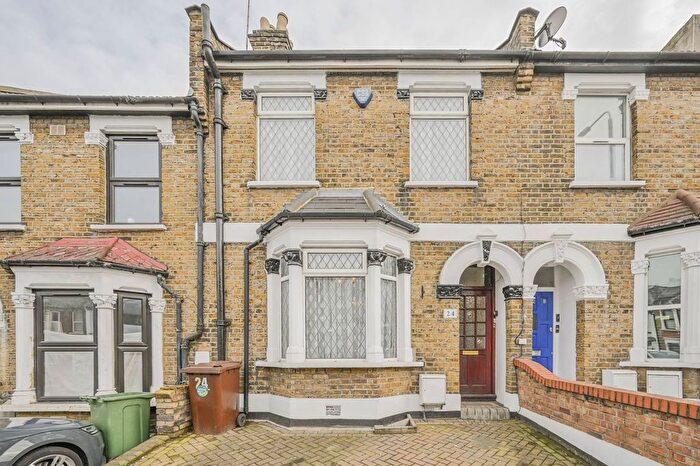 3 Bedroom Terraced House For Sale In Chingford Road, Walthamstow, London, E17