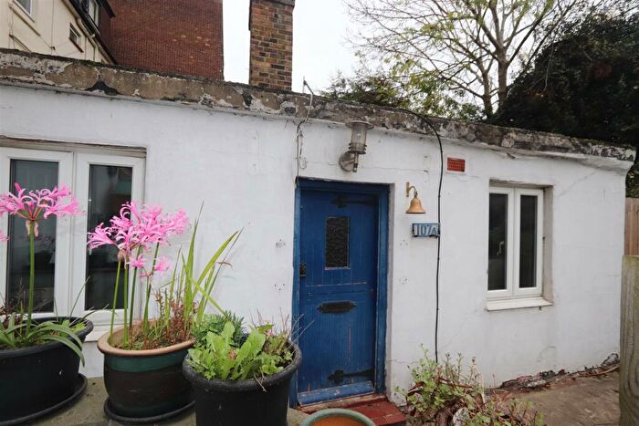 2 Bedroom Bungalow To Rent In Eastern Esplanade, Southend-On-Sea, SS1