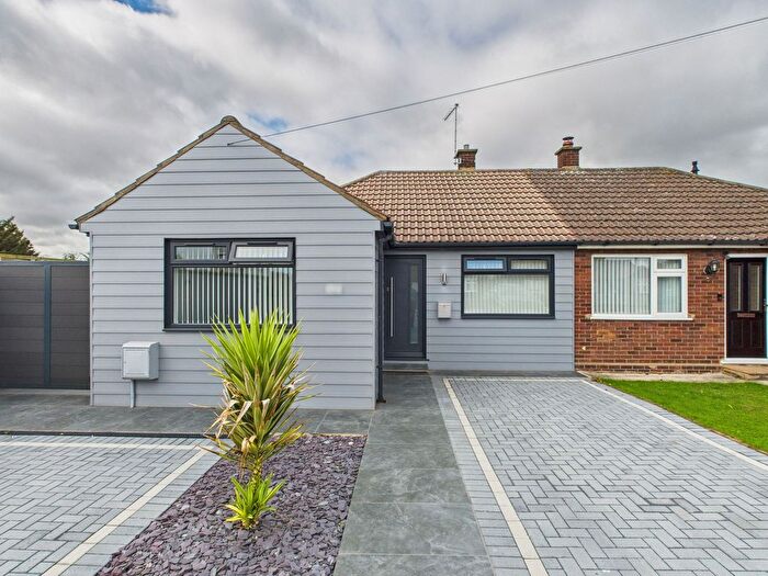 2 Bedroom Semi-Detached Bungalow For Sale In Sanctuary Gardens, Stanford-Le-Hope, SS17