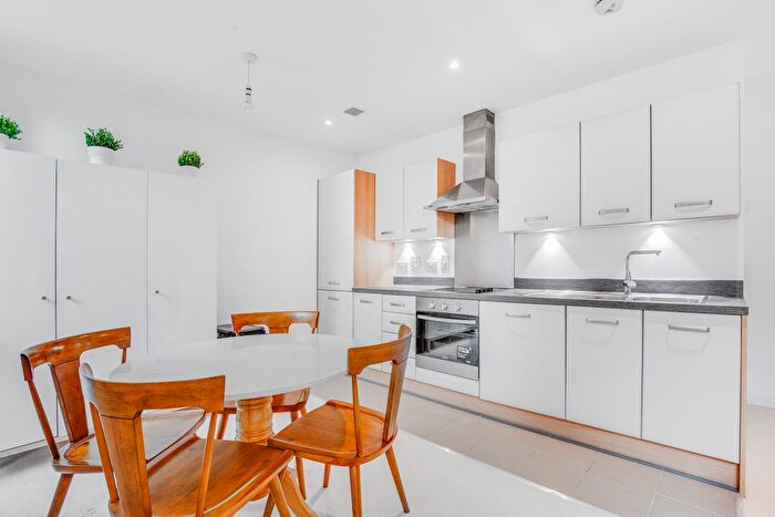 1 Bedroom Flat To Rent In City Road, Angel, EC1V