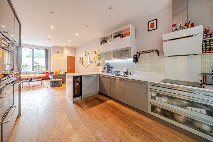 5 Bedroom Terraced House For Sale In Josephine Avenue, London, SW2