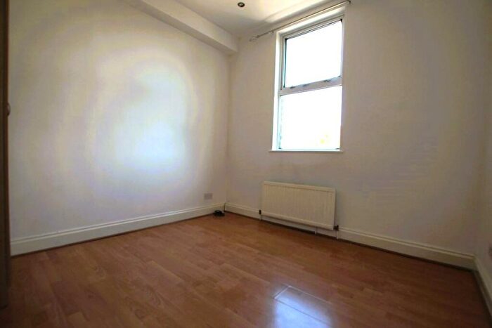 3 Bedroom Terraced House For Sale In Hanbury Road, Tottenham Hale, London, N17