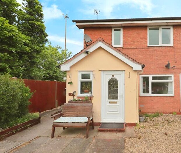 2 Bedroom Flat To Rent In Stewart Court, Kidderminster, DY10