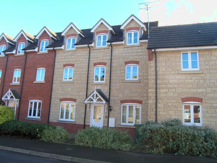 3 Bedroom Property To Rent In King Edward Close, Calne, SN11