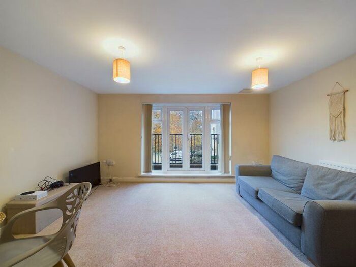 1 Bedroom Detached House For Sale In Northgate, Crawley, RH10