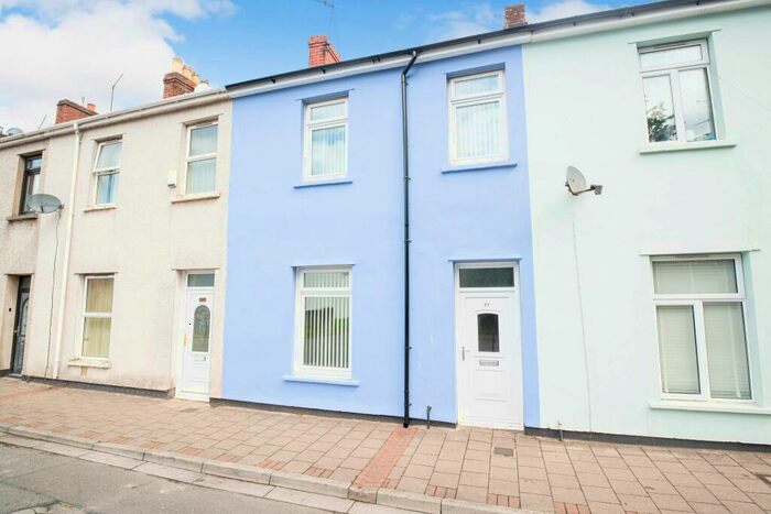 3 Bedroom Terraced House To Rent In Elm Street, Roath, CF24