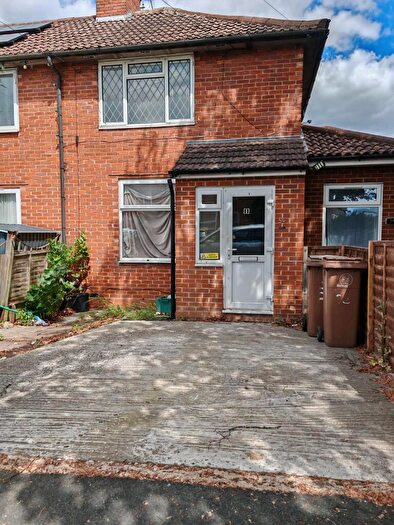 2 Bedroom Maisonette To Rent In Tewkesbury Road, Carshalton, Greater London, SM5