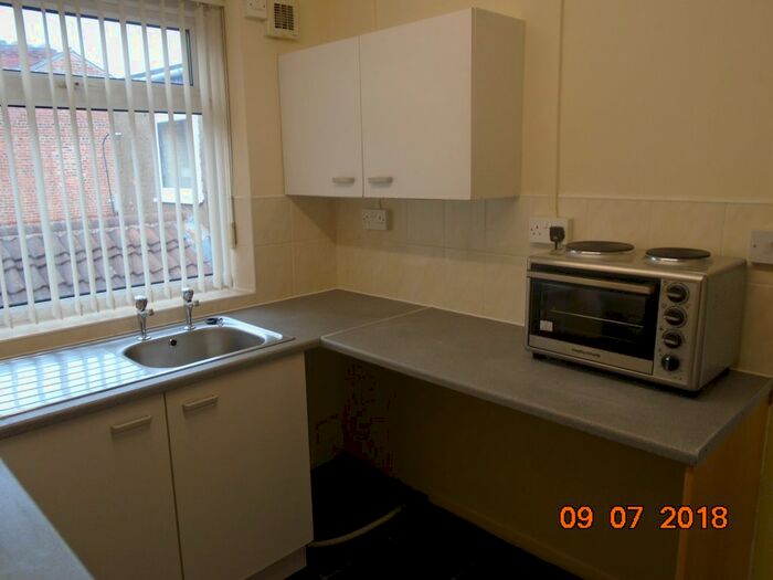 1 Bedroom Flat To Rent In King Street, Thorne, Doncaster, DN8