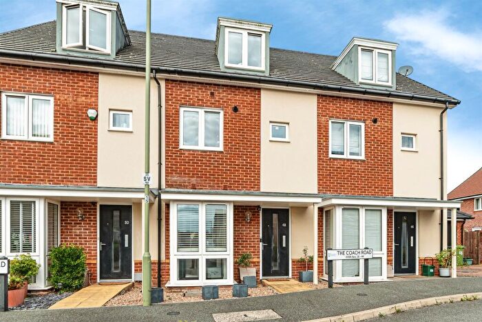 3 Bedroom Terraced House For Sale In The Coach Road, Basingstoke, RG23
