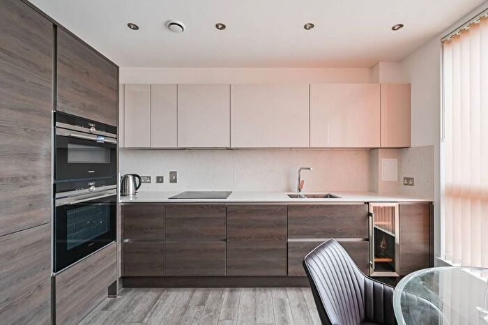 1 Bedroom Flat To Rent In Honour Lea Avenue, Stratford, London, E20