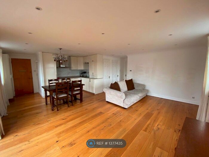 2 Bedroom Flat To Rent In Scotia Building, London, E1W