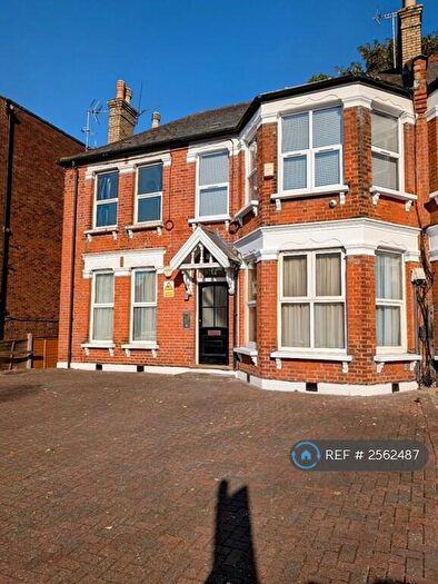 1 Bedroom Flat To Rent In Brownlow Road, London, N11