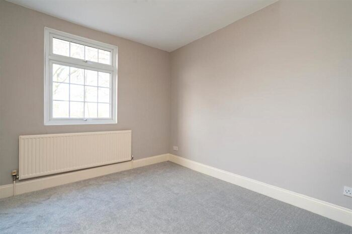 2 Bedroom End Of Terrace House To Rent In Lodge Road, Knowle, B93