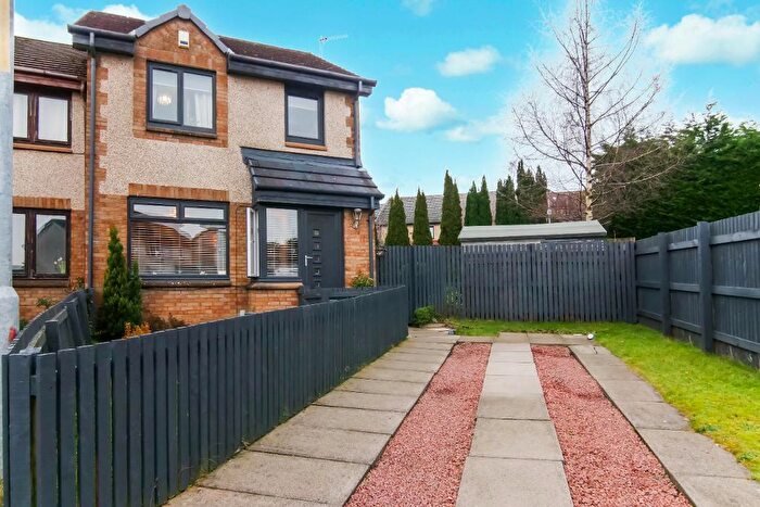 3 Bedroom End Of Terrace House For Sale In Roseness Place, Glasgow, G33