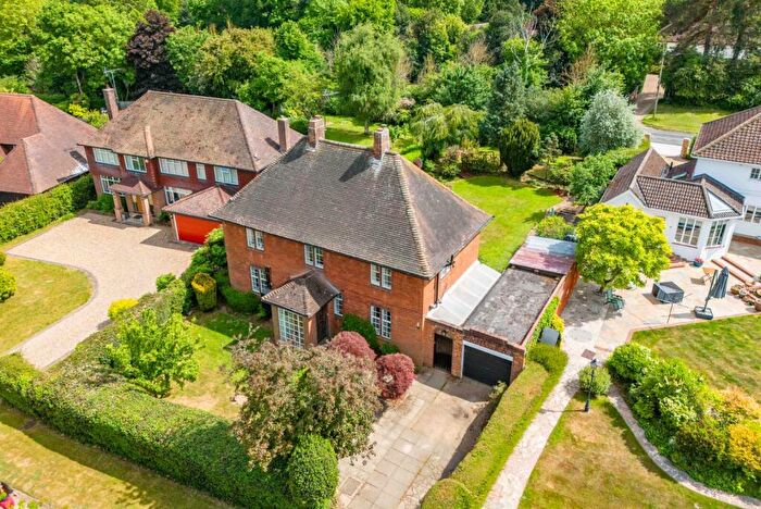 3 Bedroom Detached House To Rent In Spring Road, Harpenden, Hertfordshire, AL5