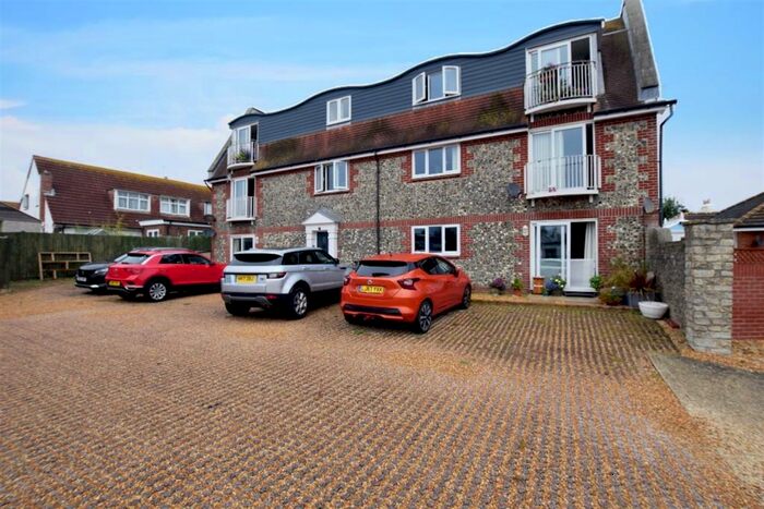 2 Bedroom Flat To Rent In Manor Farm Court, Elmer Road, Bognor Regis, PO22