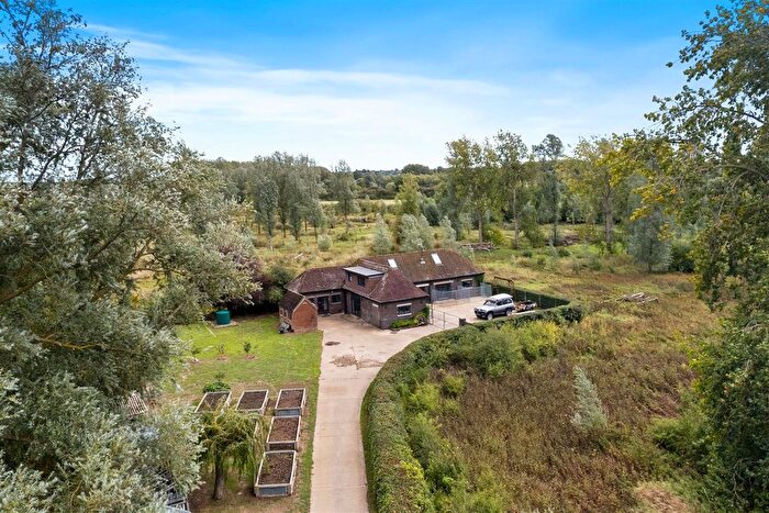 4 Bedroom Detached House For Sale In Addington Road, Woodford, NN14