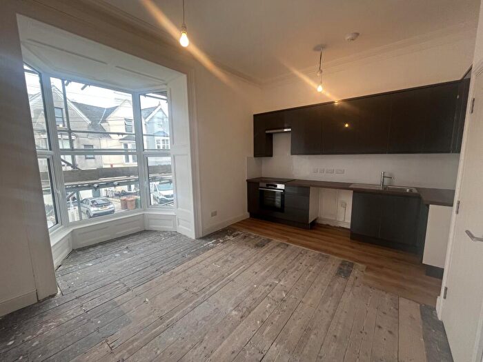 1 Bedroom Flat To Rent In Headland Park, PL4