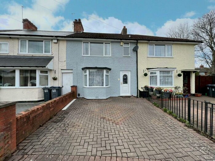 3 Bedroom Semi-Detached House To Rent In Picton Grove Billesley, B13