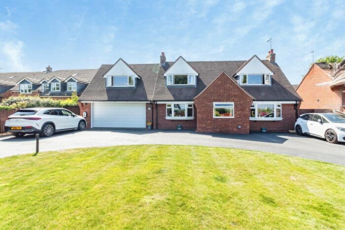 4 Bedroom Detached Bungalow For Sale In Lea Road, Hixon, Stafford, ST18