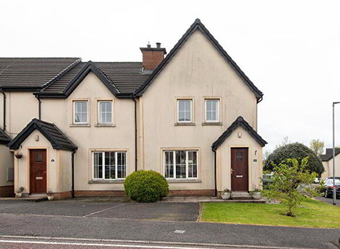 3 Bedroom TownHouse For Sale In Castlebrook Avenue, Ballynure, BT39