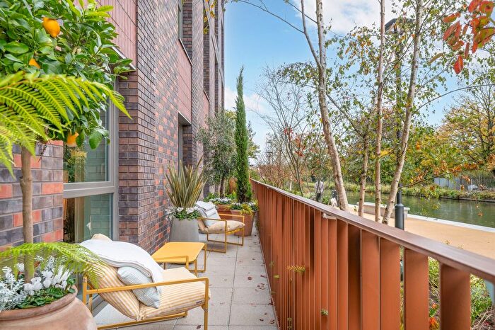 3 Bedroom Flat For Sale In Grand Union, Alperton, HA0
