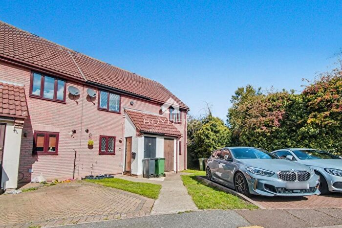 2 Bedroom Terraced House To Rent In Warley Close, Braintree, CM7