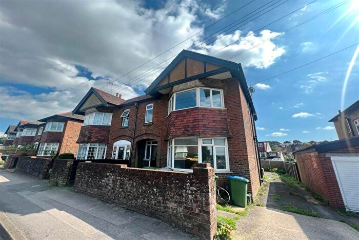 1 Bedroom Flat To Rent In Bitterne Road West, SO18