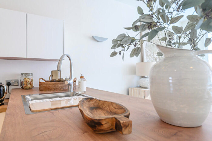 2 Bedroom Apartment For Sale In St Pauls, Leeds, LS1