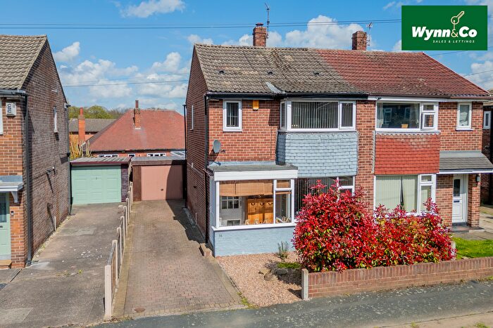 3 Bedroom Semi Detached House For Sale In Greenmoor Close, Lofthouse, Wakefield, WF3