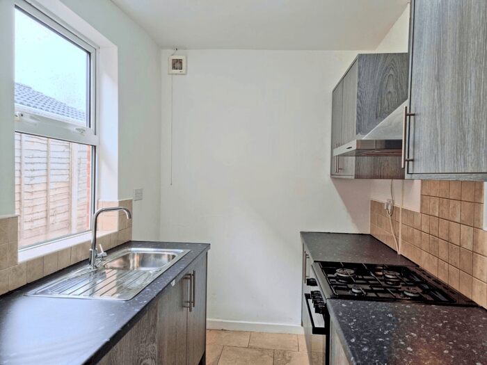 2 Bedroom End Of Terrace House To Rent In Capethorn Road, Smethwick B66