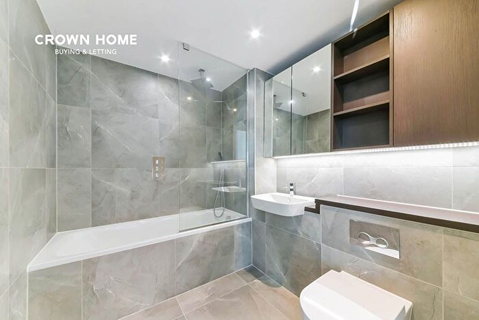 2 Bedroom Flat To Rent In Icon Tower, Portal Way, W3