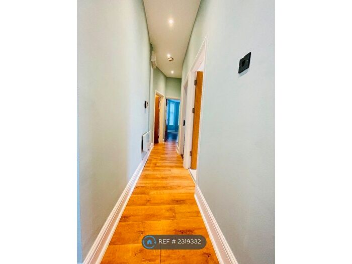 2 Bedroom Flat To Rent In Demesne Road, Manchester, M16