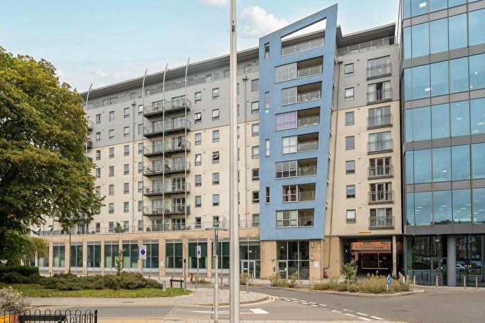 2 Bedroom Apartment To Rent In Woking, Surrey, GU21
