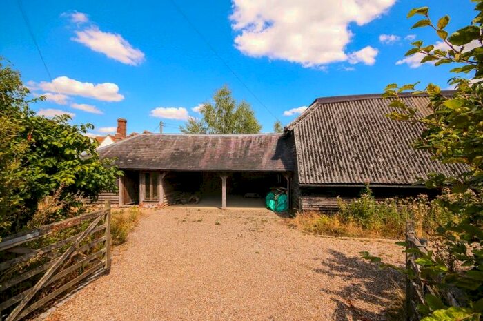 4 Bedroom Barn For Sale In Stalisfield Road, ME13