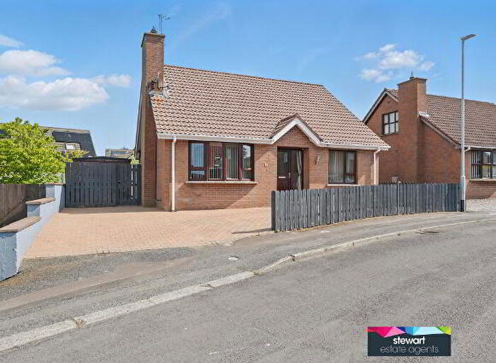 4 Bedroom Detached Chalets For Sale In Edenview Way, Lisburn, BT67