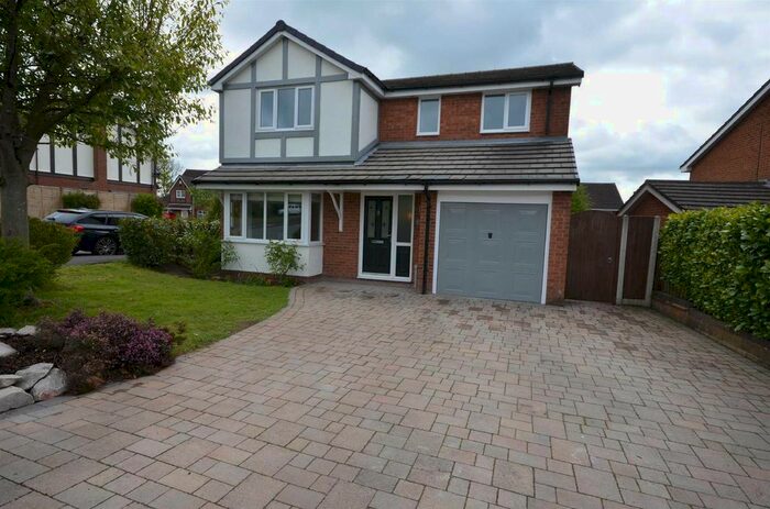 4 Bedroom Detached House To Rent In Cranmore Grove, Stone, ST15