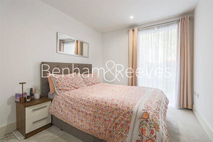 1 Bedroom Apartment To Rent In Major Draper Street, London, SE18