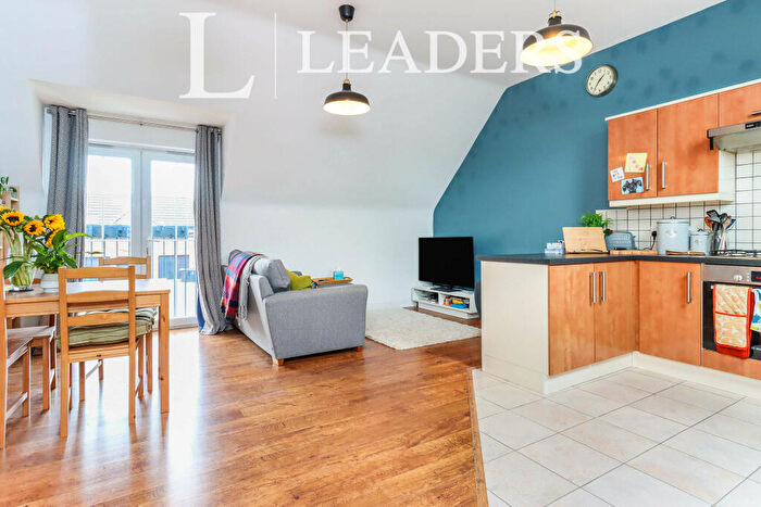 2 Bedroom Apartment To Rent In Lime Wood Close, CH2
