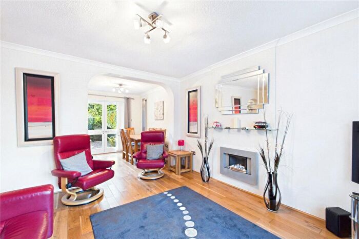 2 Bedroom Apartment To Rent In Stanbury Gate, Spencers Wood, Reading, Berkshire, RG7