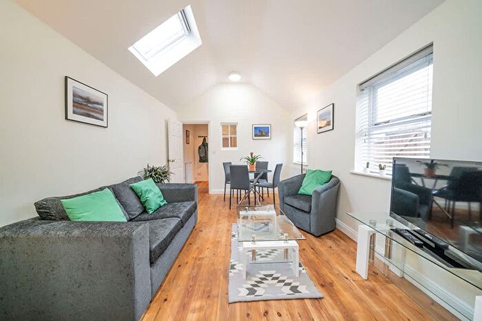 1 Bedroom Flat To Rent In Cowley, OX4