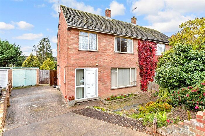 3 Bedroom Semi-Detached House For Sale In Chalk Avenue, St Michaels, Tenterden, Kent, TN30