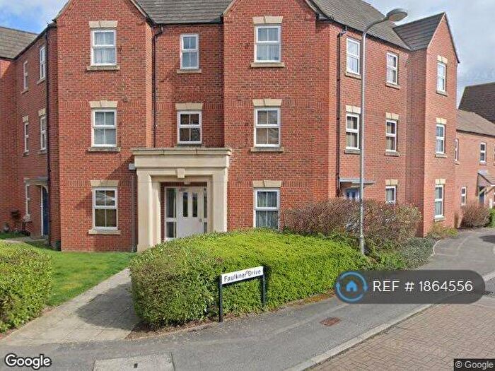 2 Bedroom Flat To Rent In Hinsley Walk, Bletchley, Milton Keynes, MK3