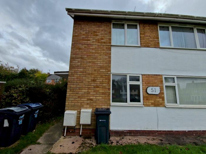 2 Bedroom Maisonette To Rent In Lazy Hill, Kings Norton, B38