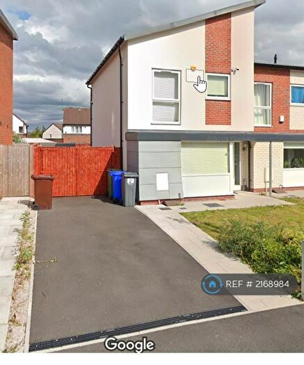 3 Bedroom End Of Terrace House To Rent In Carbis Avenue, Manchester, M11
