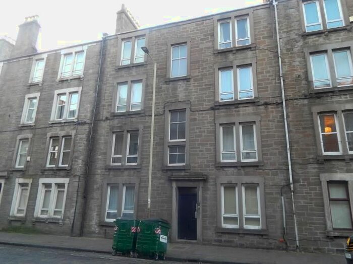 1 Bedroom Flat To Rent In Balmore Street, Dundee, DD4