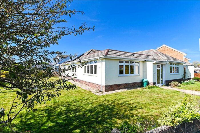3 Bedroom Bungalow For Sale In Wavendon Avenue, Barton On Sea, New Milton, Hampshire, BH25